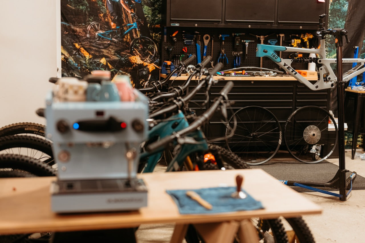 BIKE BUILD : Yeti Team Spec / 40th Anniversary SB160