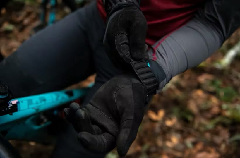 Polar Glove BK 23