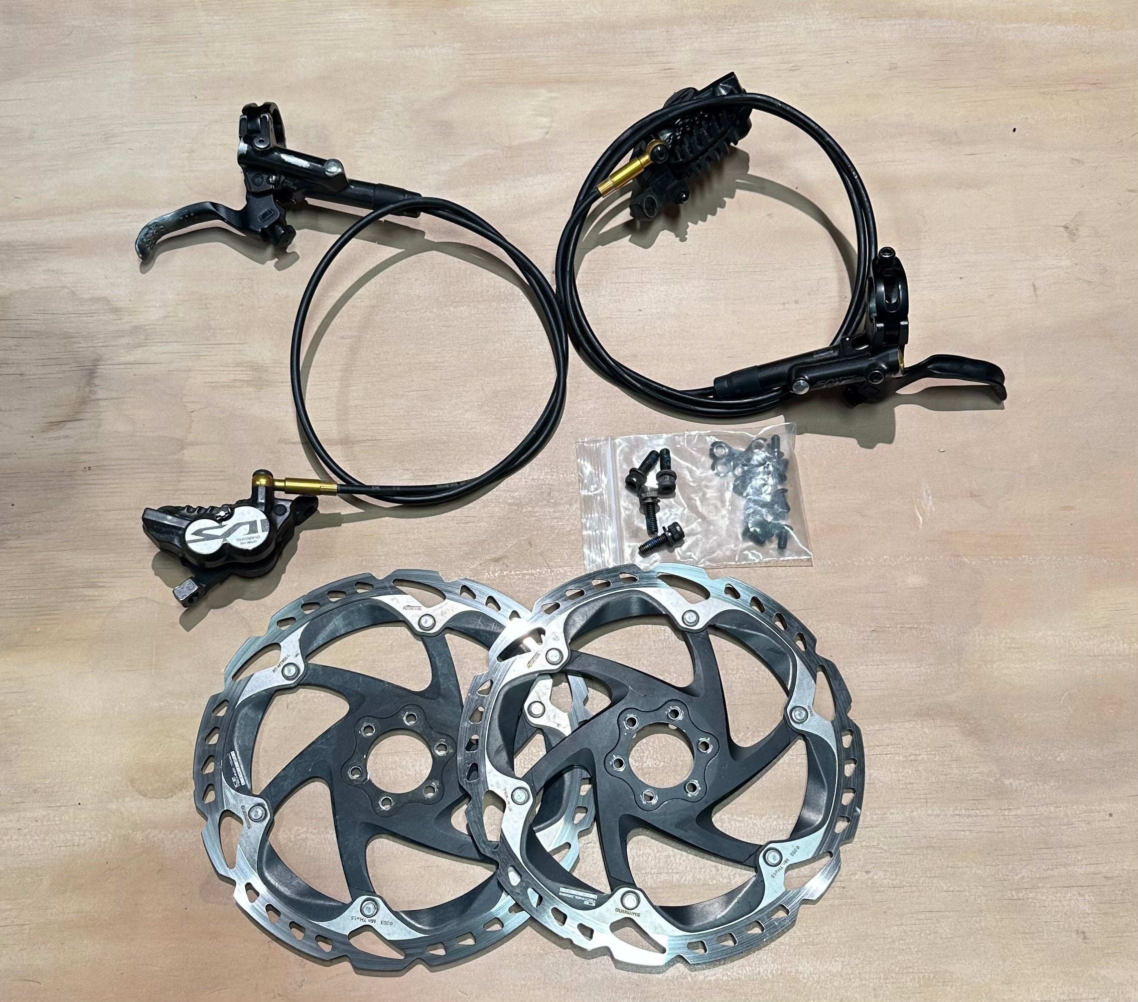 USED Shimano Saint Brakeset + Rotors