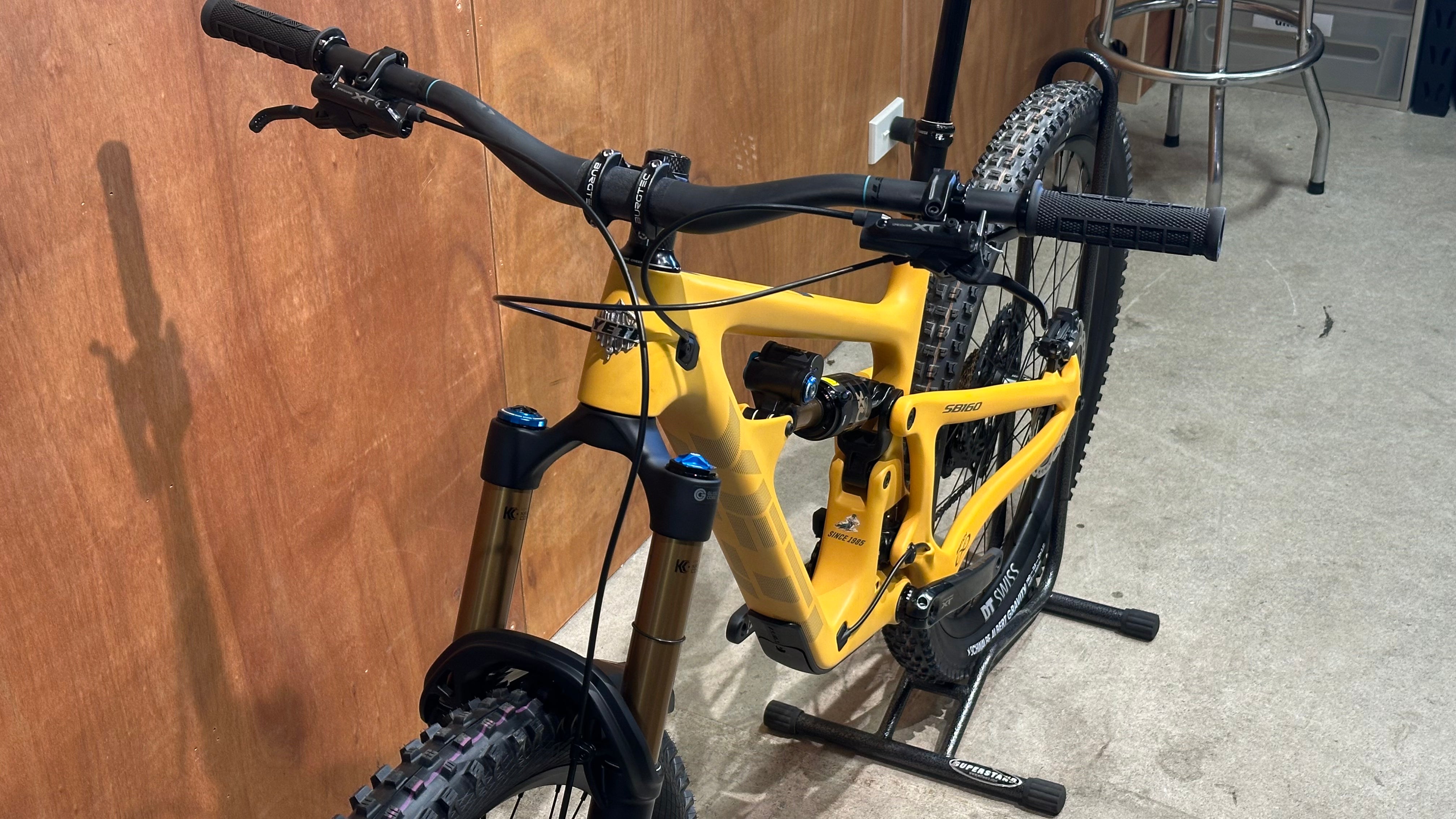 SB160 T-SERIES | MD MUSTARD T1 XT DI2