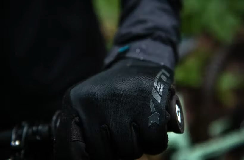 Polar Glove BK 23