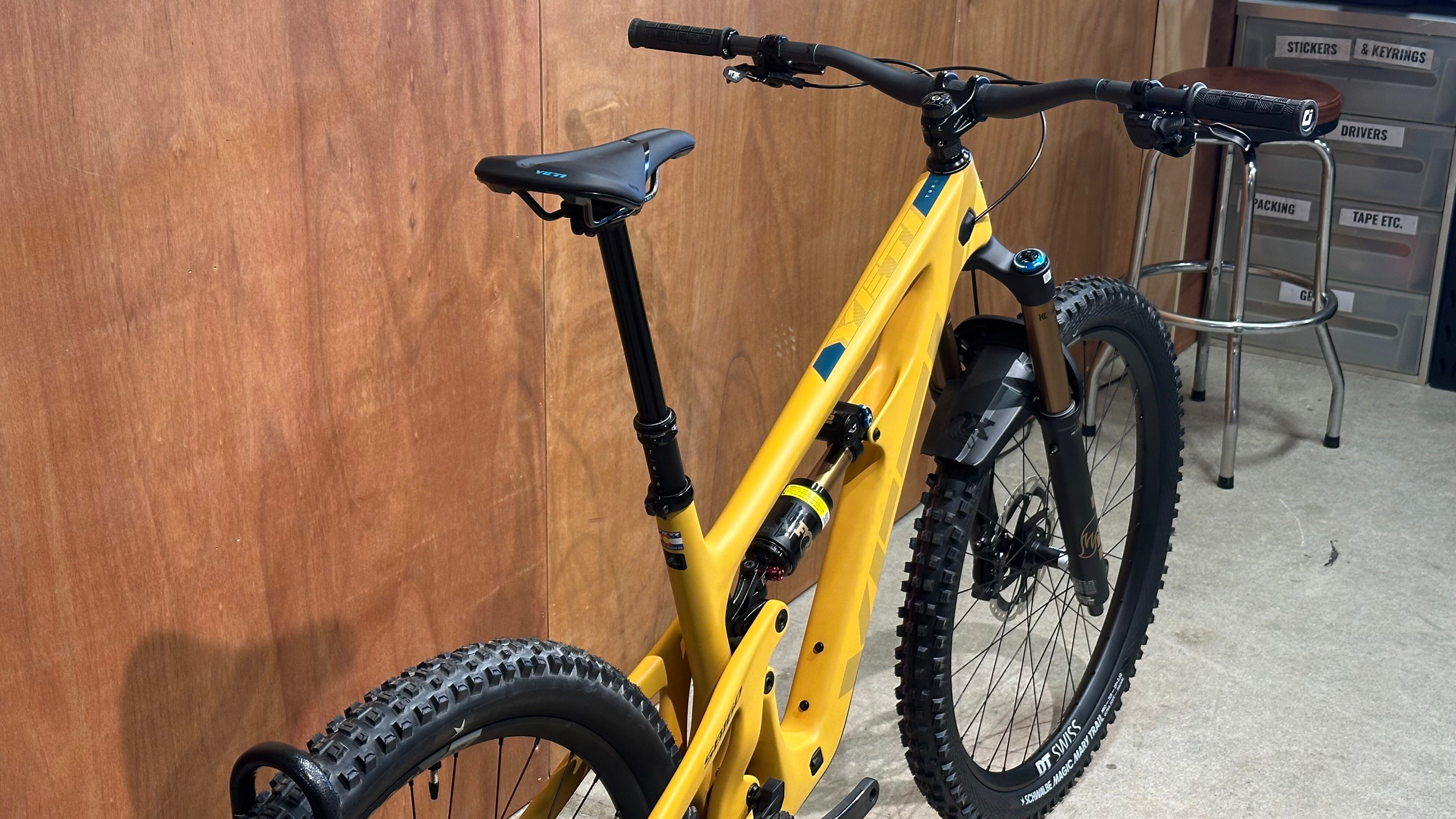 SB160 T-SERIES | MD MUSTARD T1 XT DI2
