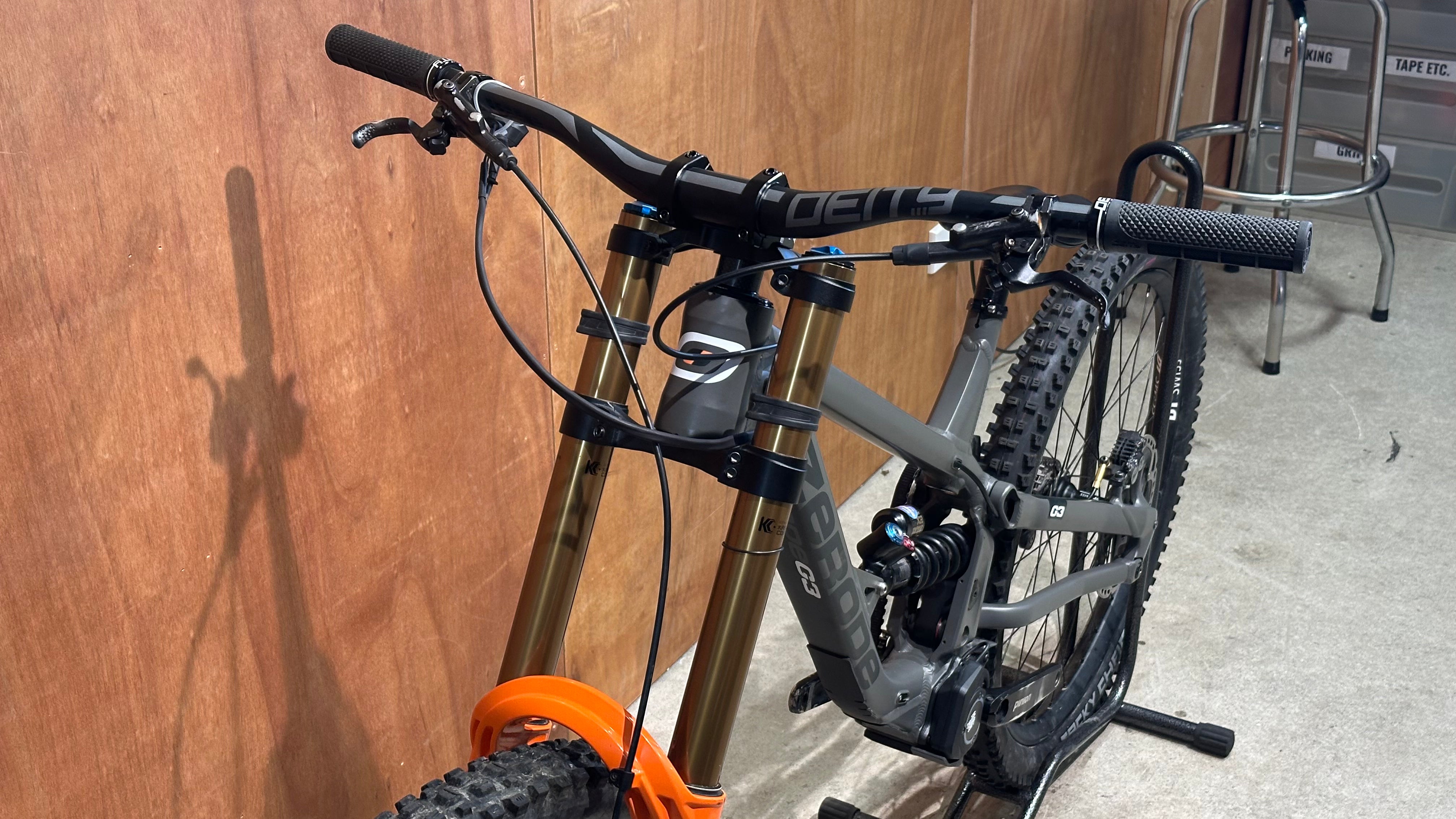Zerode G3 DH Bike (BRAND NEW FRAME)