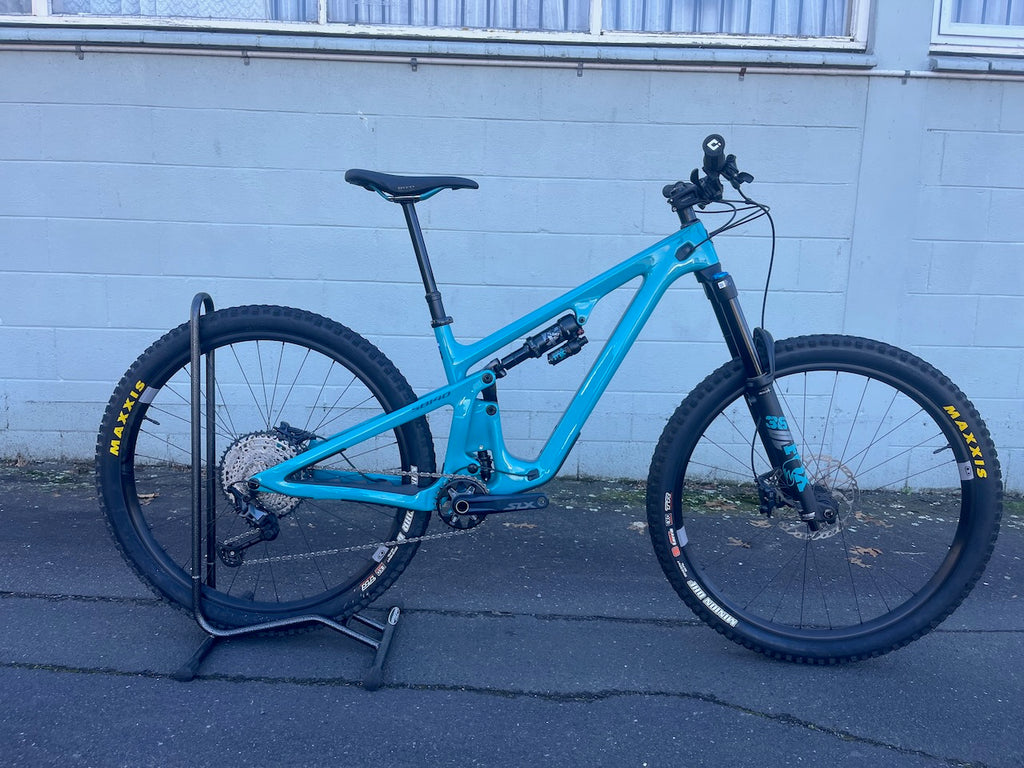 YETI SB140 C-SERIES MD TURQ C1 - EX DEMO