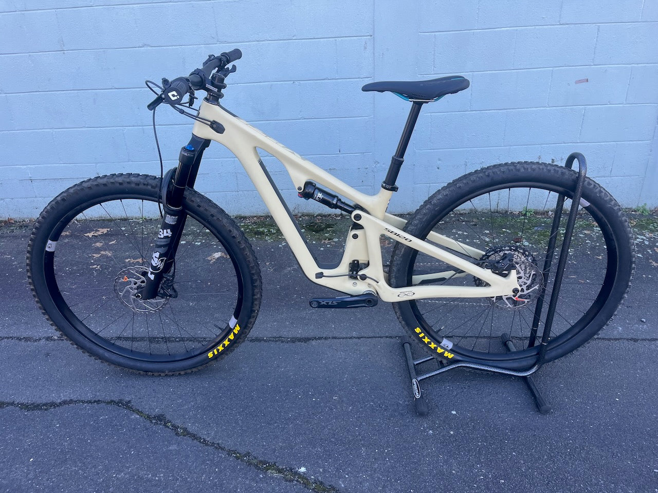YETI SB120 C-SERIES SM EX DEMO