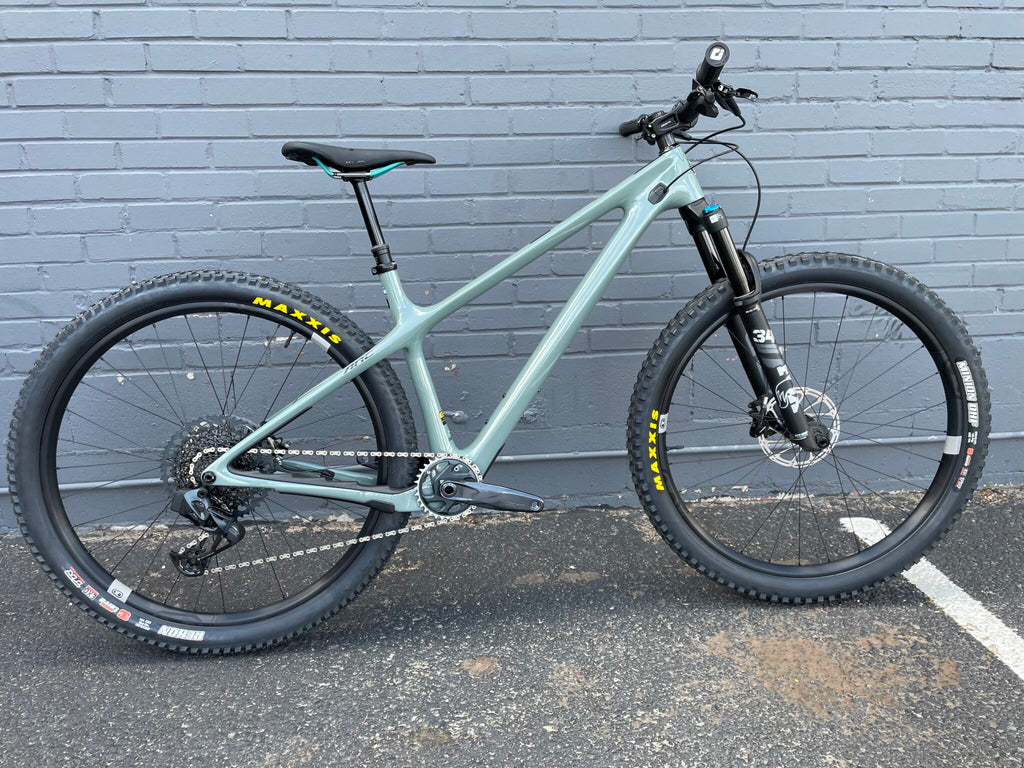 YETI ARC CLEARANCE - RHINO COLOUR