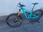 SB135 T-SERIES SM TURQ DISPLAY BIKE