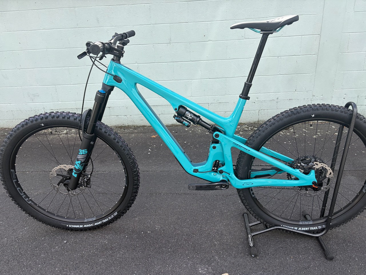 SB140 C-Series | XL Turq